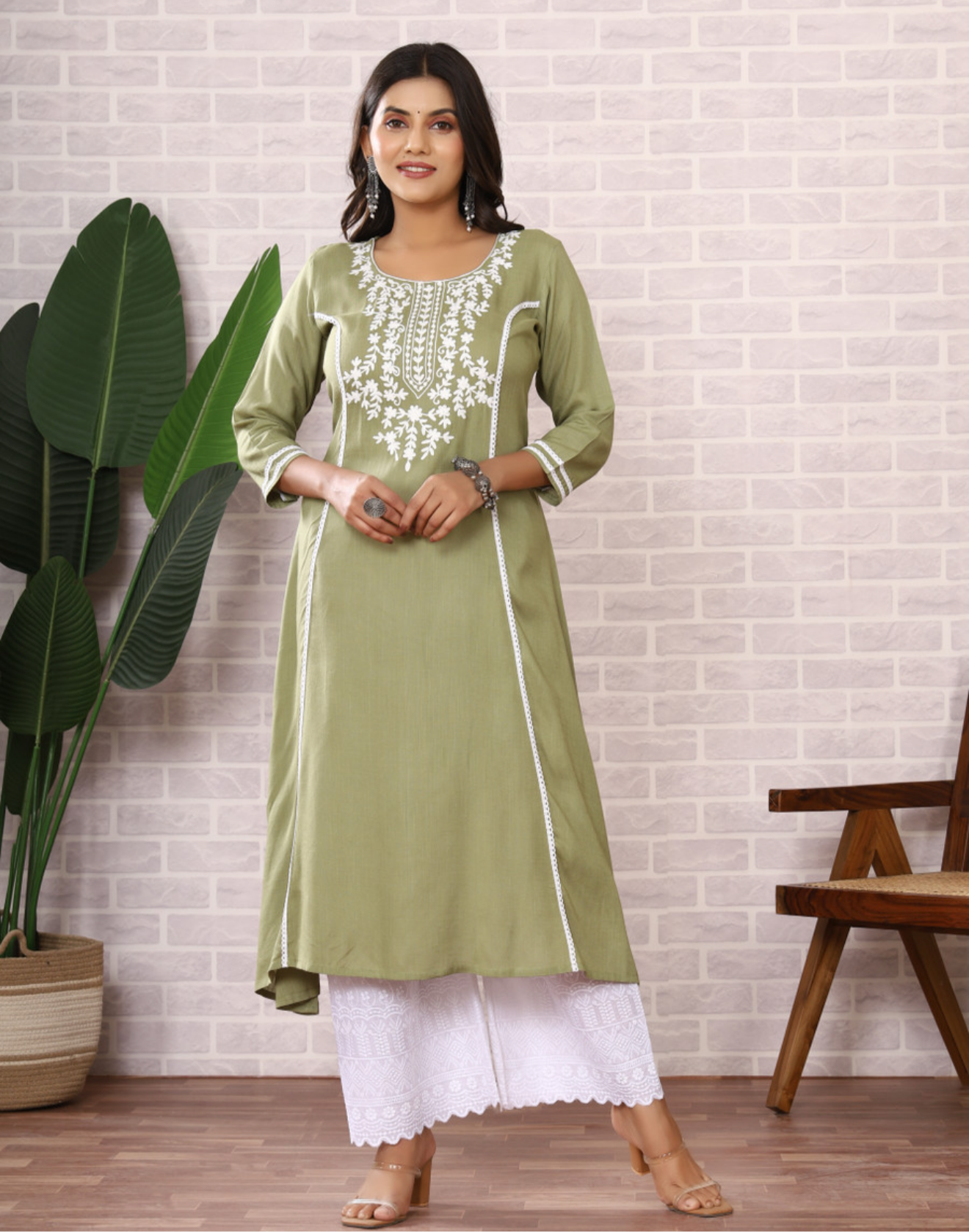 Beautiful designer lucknowi Embroidery Kurti with plazo