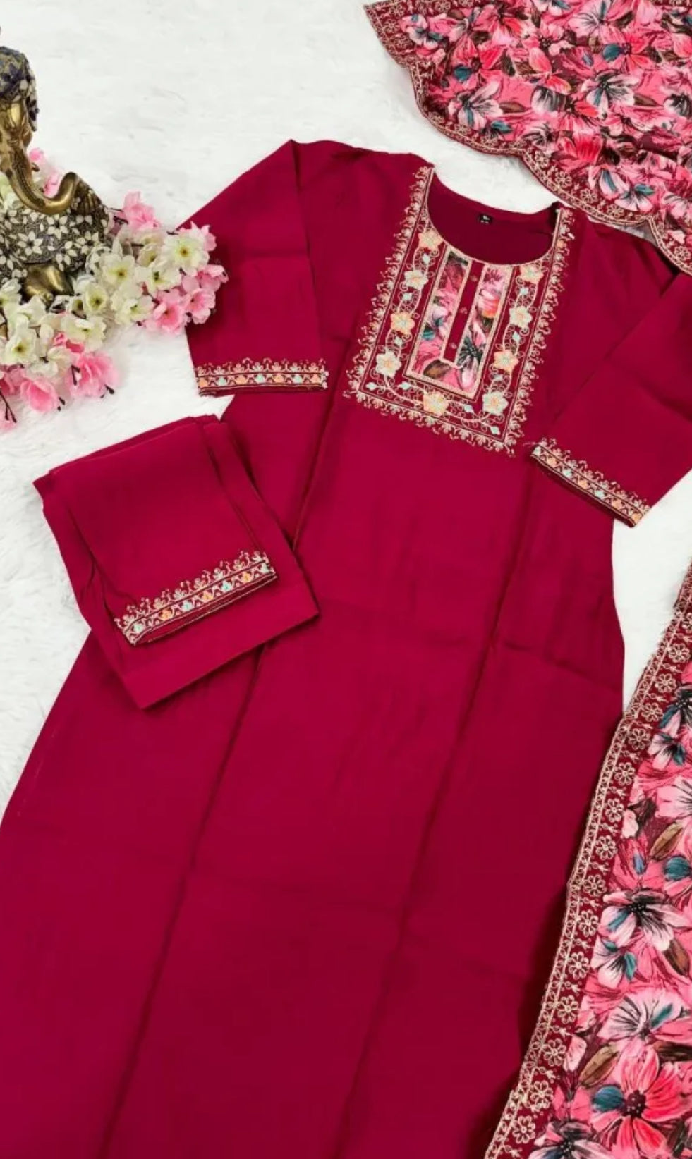 Beautiful designer Pakistani style suit