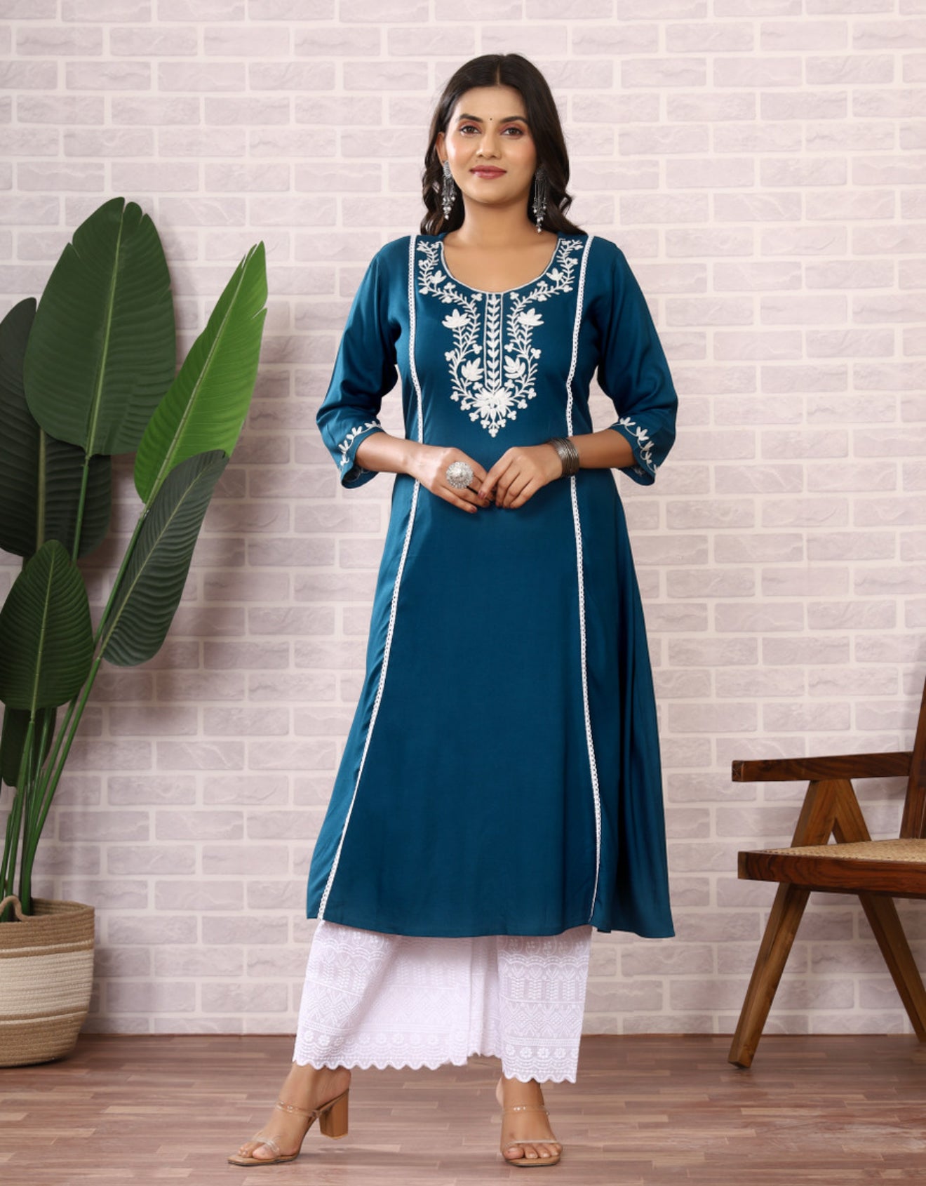 Beautiful designer lucknowi Embroidery Kurti with plazo
