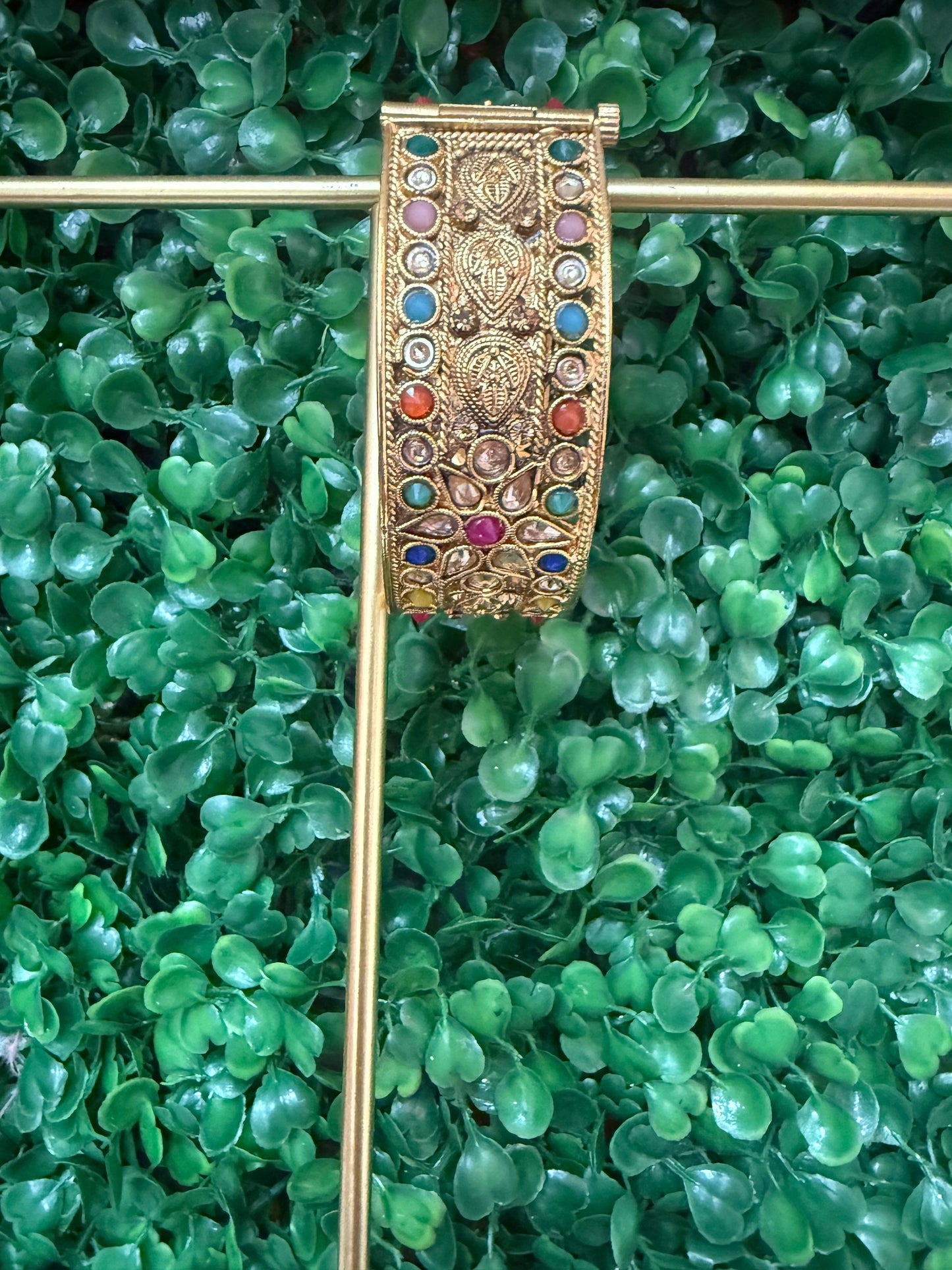 Beautiful designer gold plated screw Kara’s