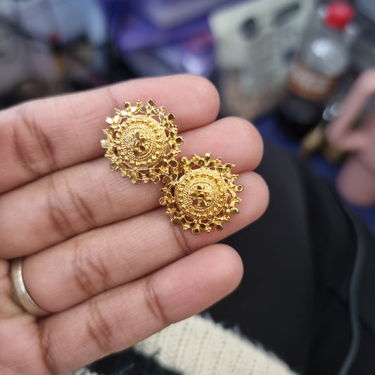 Beautiful gold plated stud earings