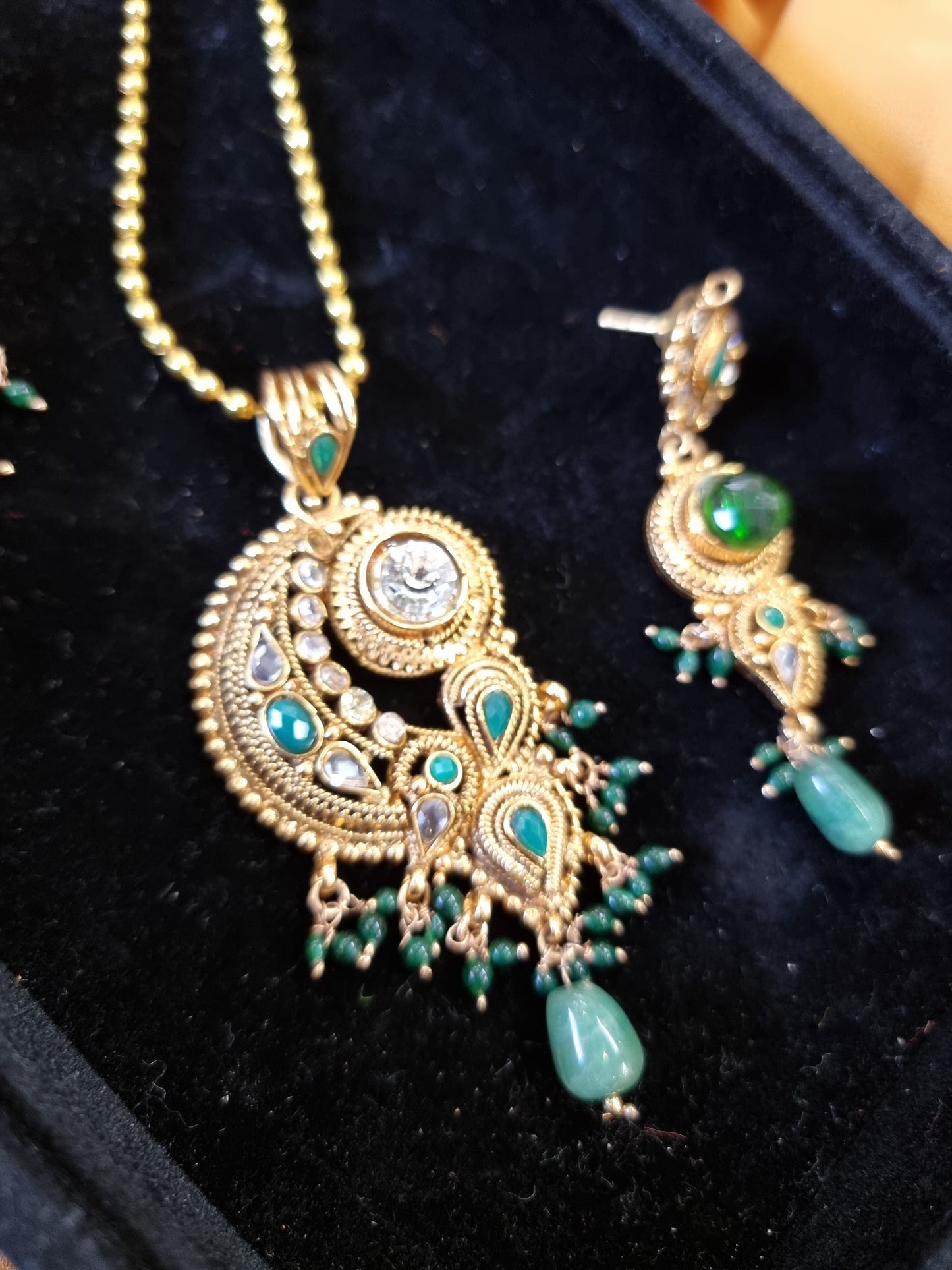 Beautiful designer necklace set