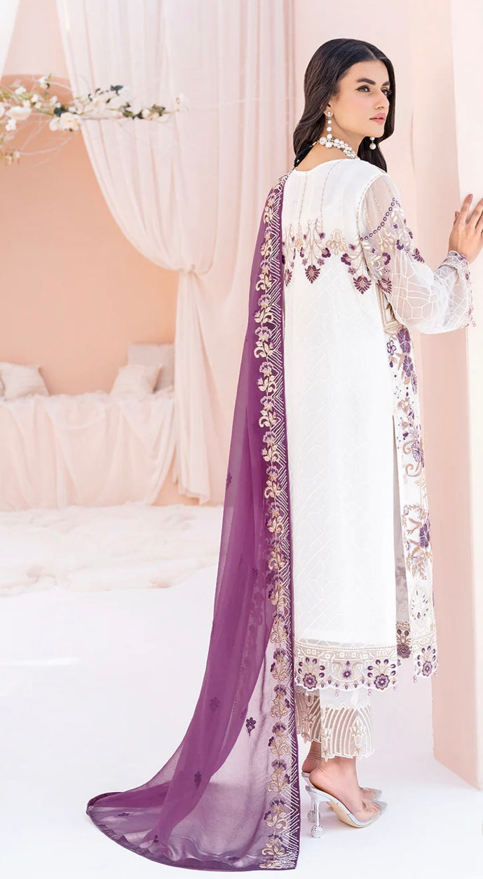 Beautiful designer Pakistani style suit