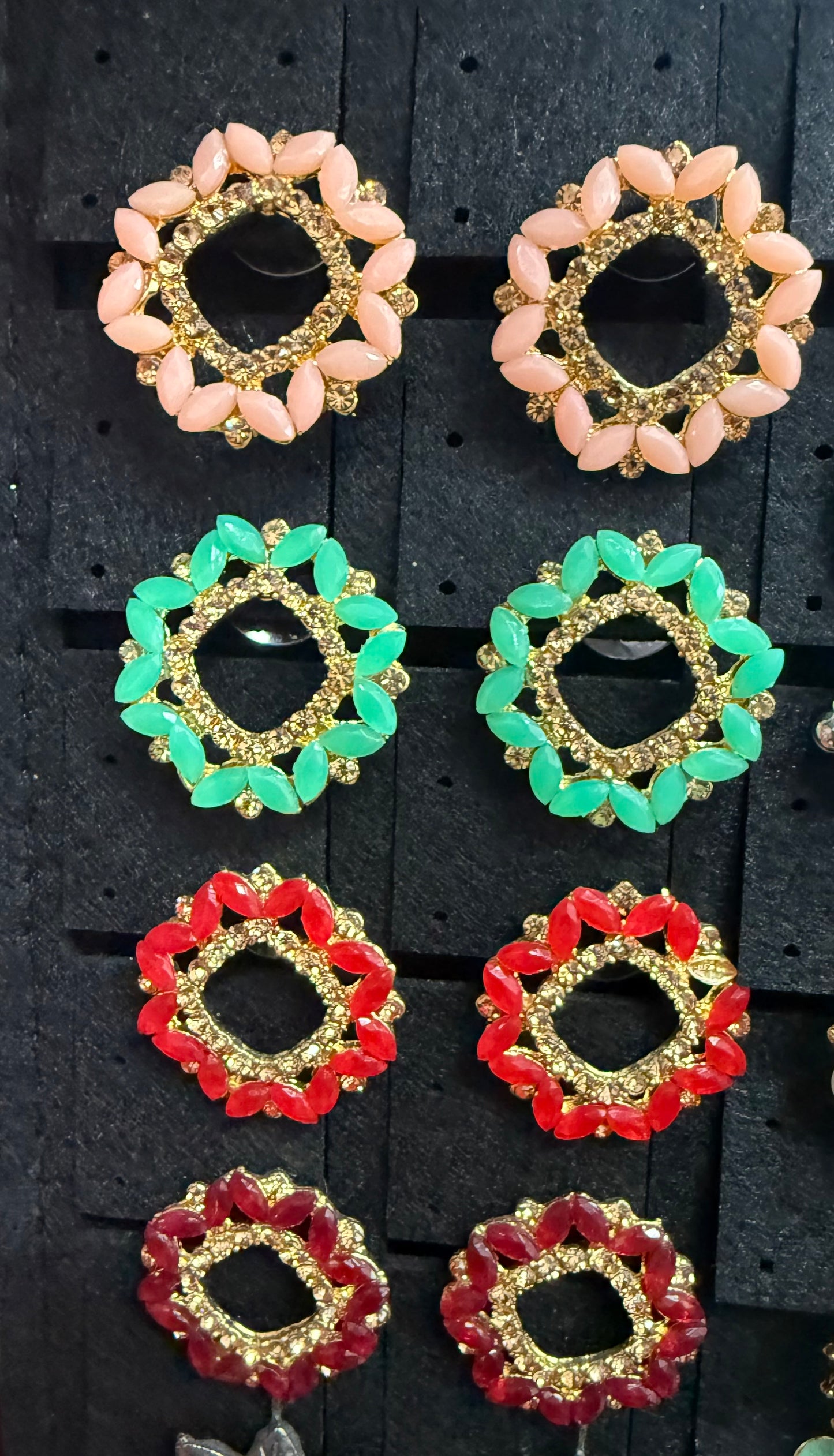 Beautiful designer studs earing