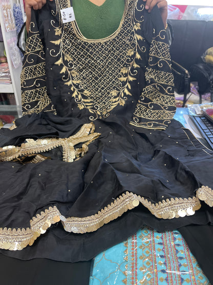 Beautiful designer Pakistani style suit