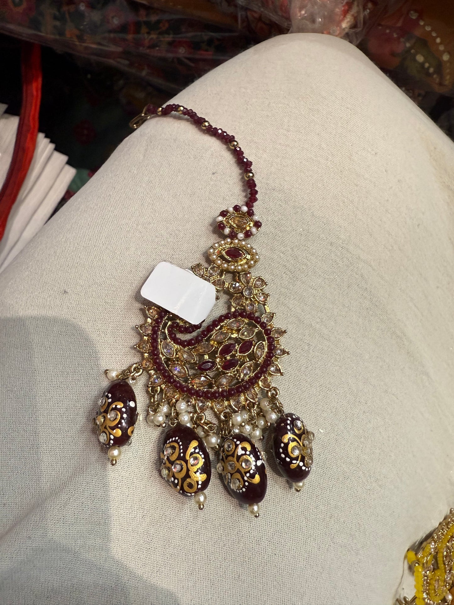 Beautiful designer bindi/tikka only