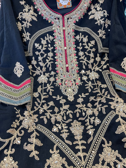 Beautiful designer Pakistani suits