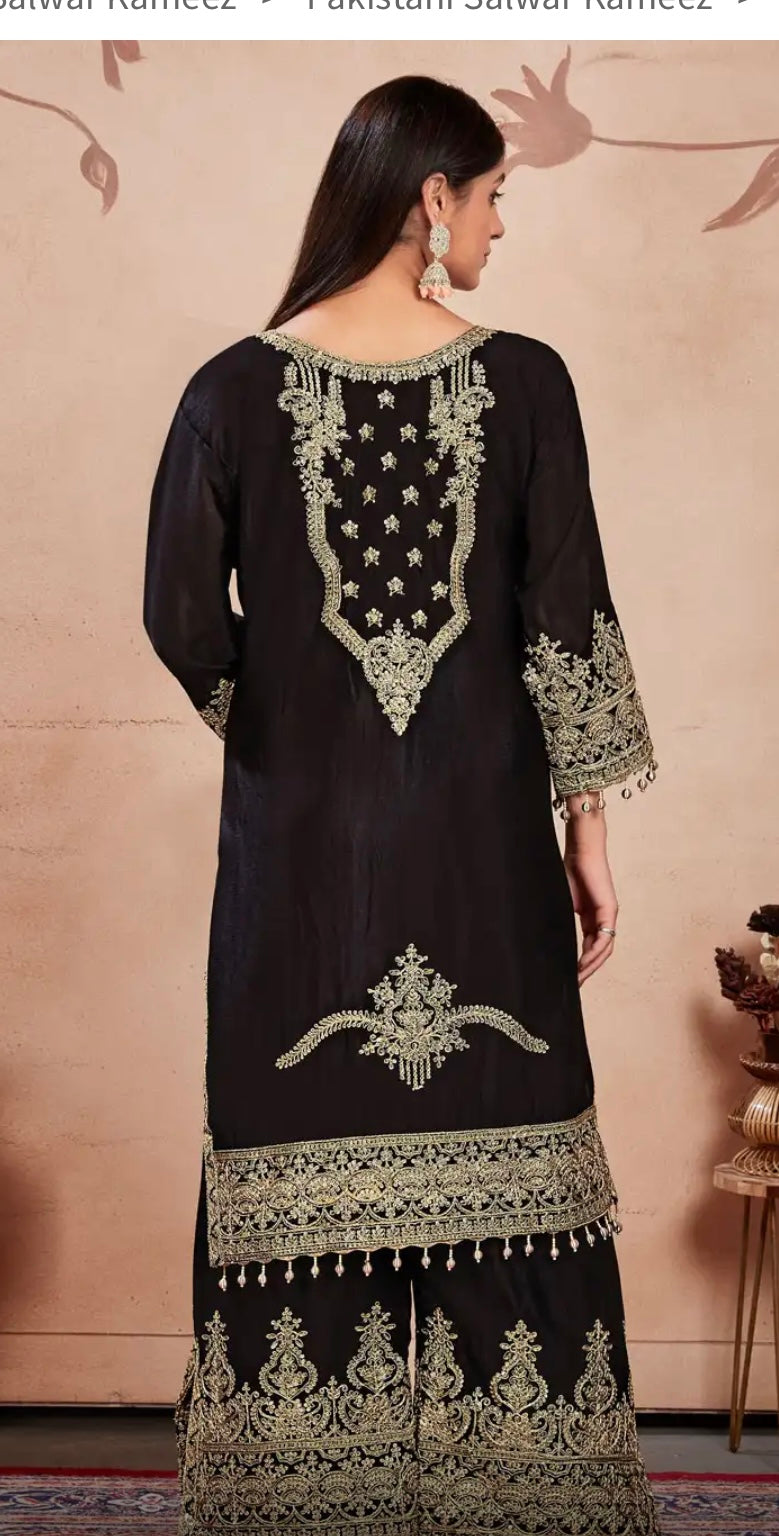 Beautiful designer Pakistani style plazo suit