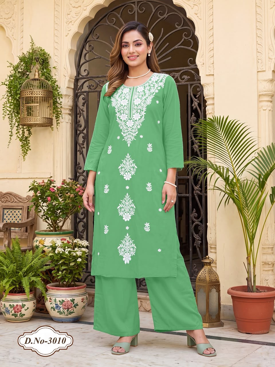 Beautiful designer lucknowi Kurti plazo