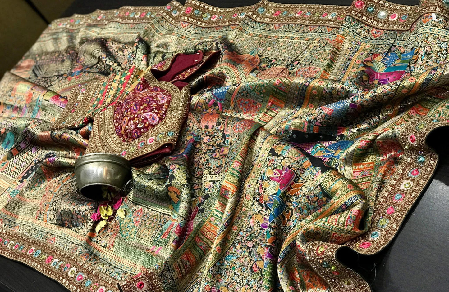 Beautiful designer Pure Kanni Silk Woven Sarees with Ready Blouse and Sabysachi Border
