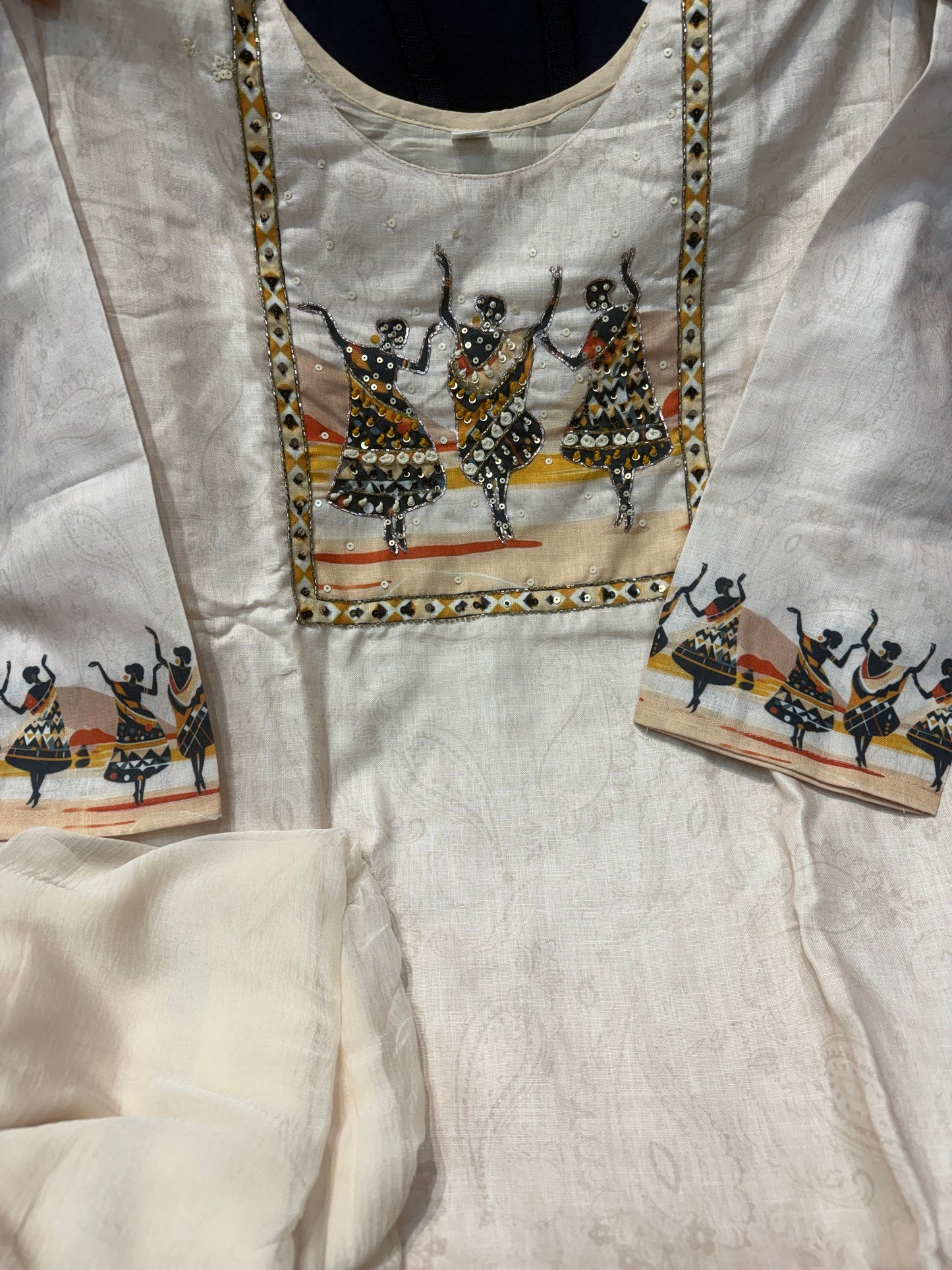 Beautiful designer Kurti pants dupatta set
