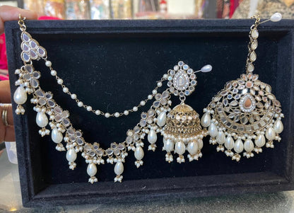 Beautiful mirror bahubali earrings & bindi/tikka