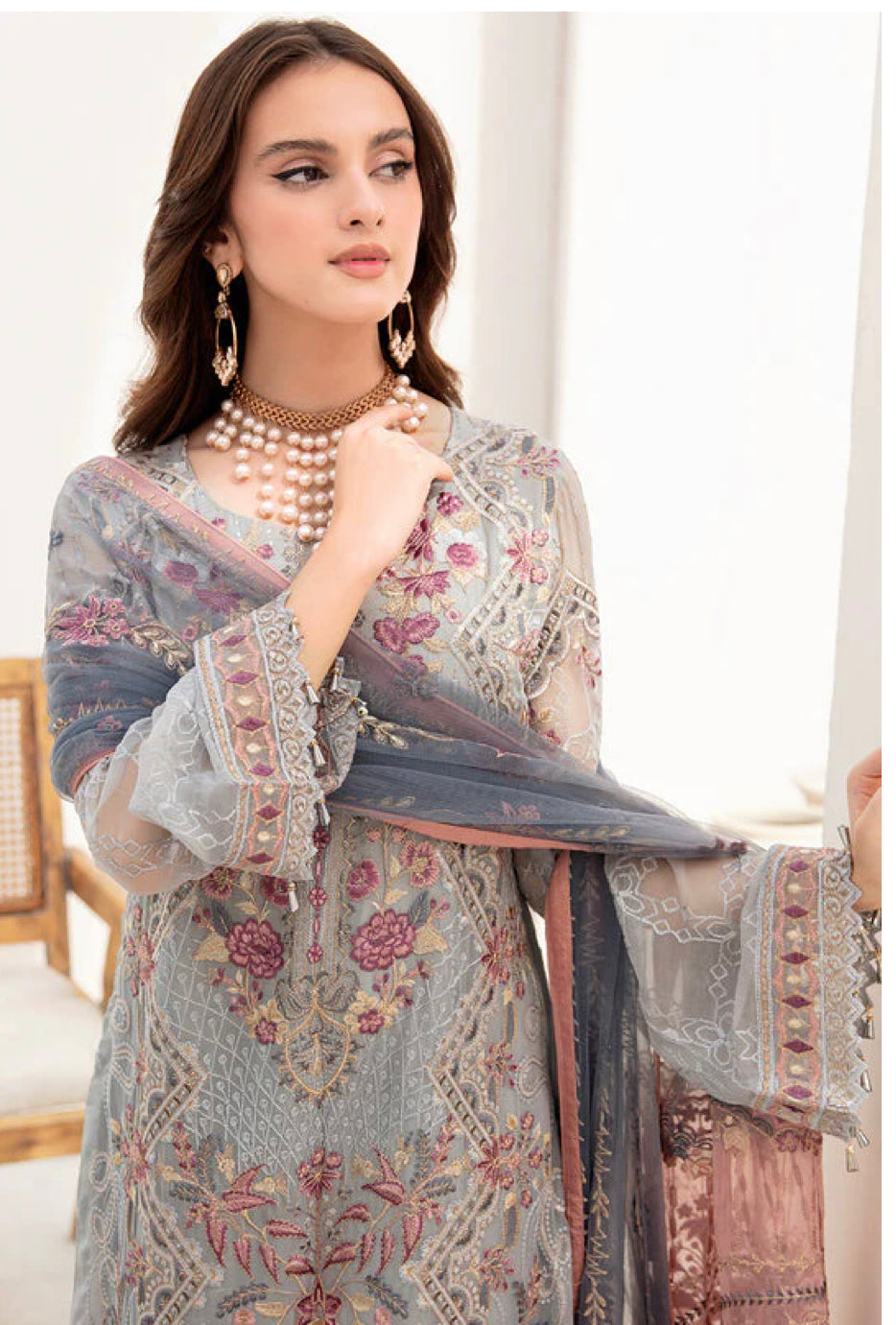 Beautiful designer Pakistani style suit