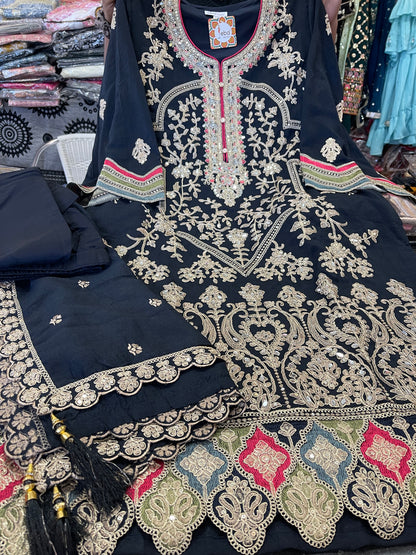 Beautiful designer Pakistani suits