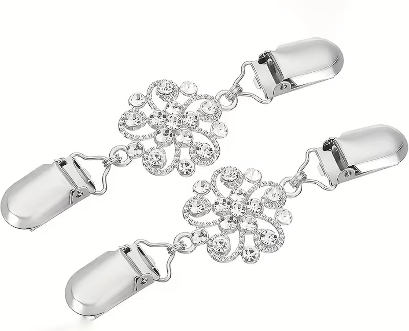 Adjustable brooch for kameez