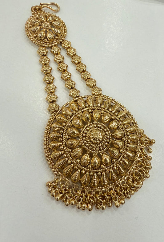 Beautiful designer gold plated passa