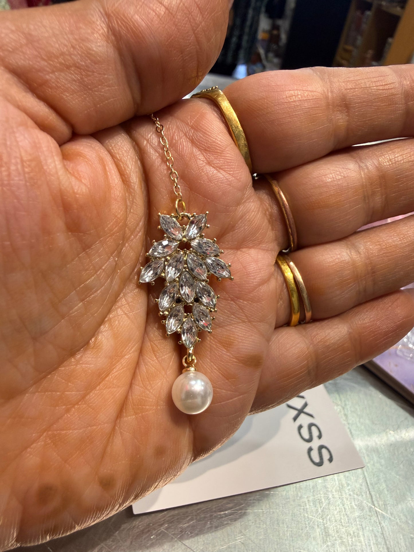 Beautiful designer bindi/tikka