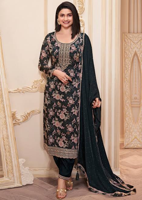 Beautiful designer Pakistani suits