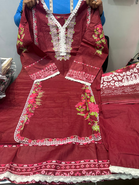 Beautiful designer Pakistani style suit