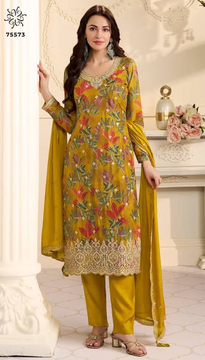 Beautiful designer Pakistani style suit