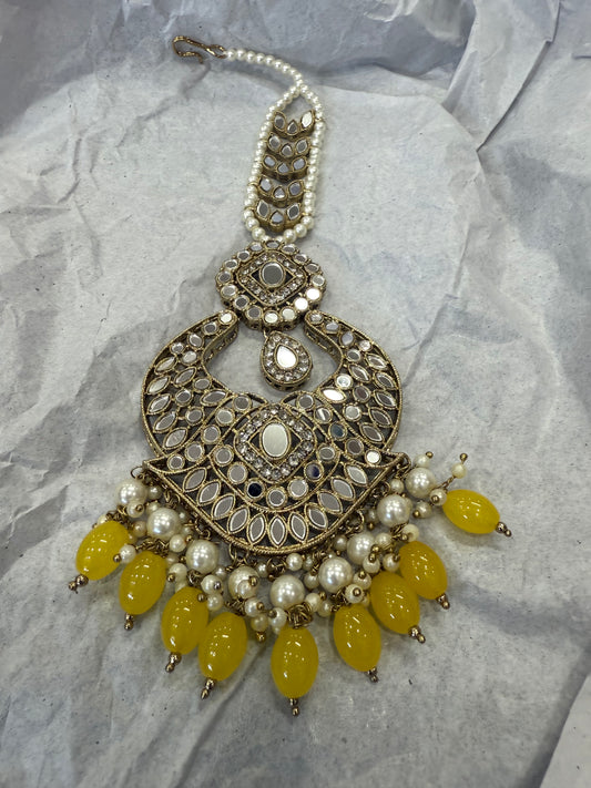 Beautiful designer mirror bindi/tikka