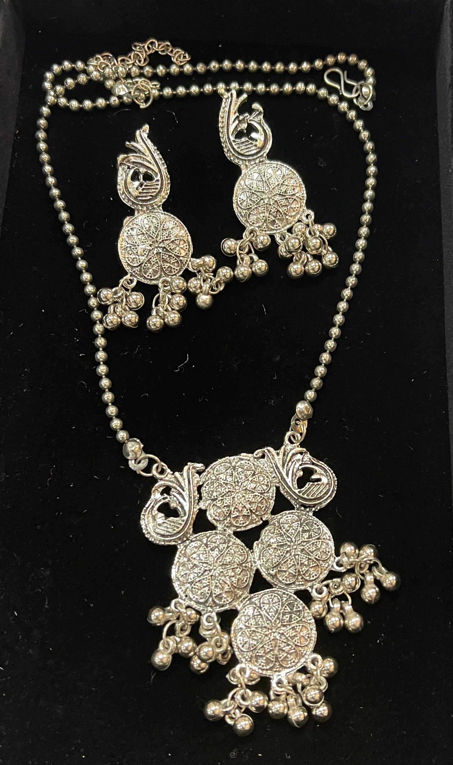 Beautiful designer necklace set