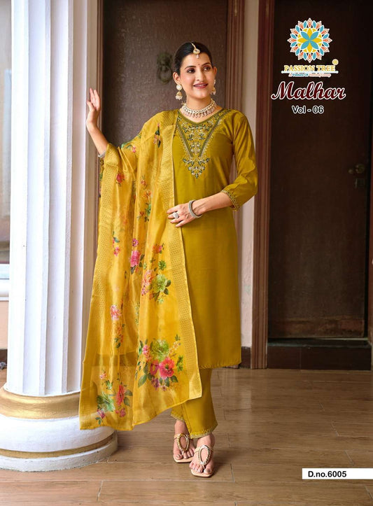 Beautiful designer Kurti with pants with duppatta