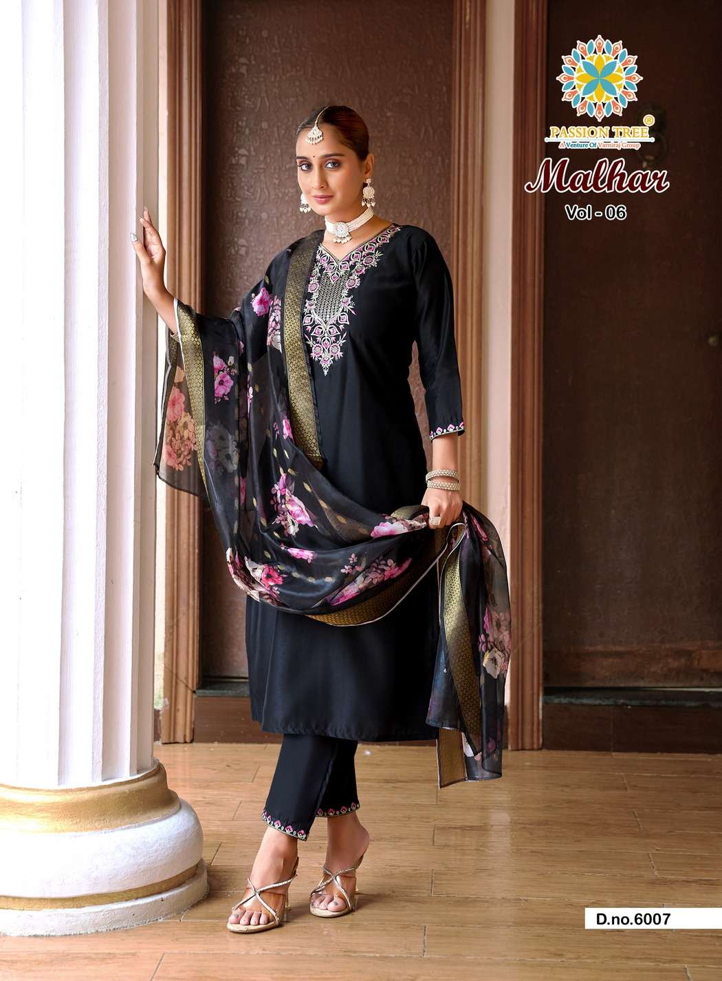 Beautiful designer Kurti with pants with duppatta