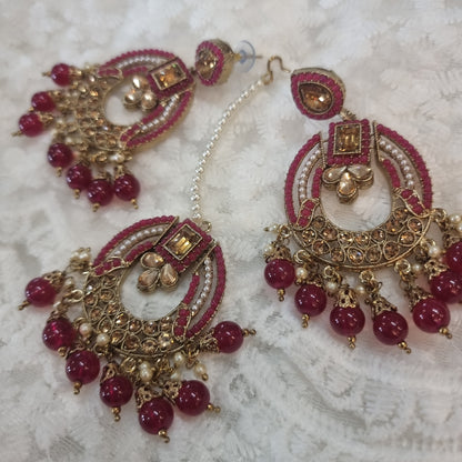 Beautiful designer earing with tikkah