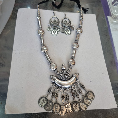 Beautiful designer necklace set