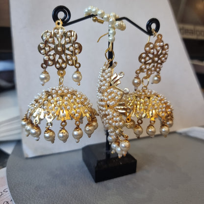 Beautiful designer traditional earing tikkah set