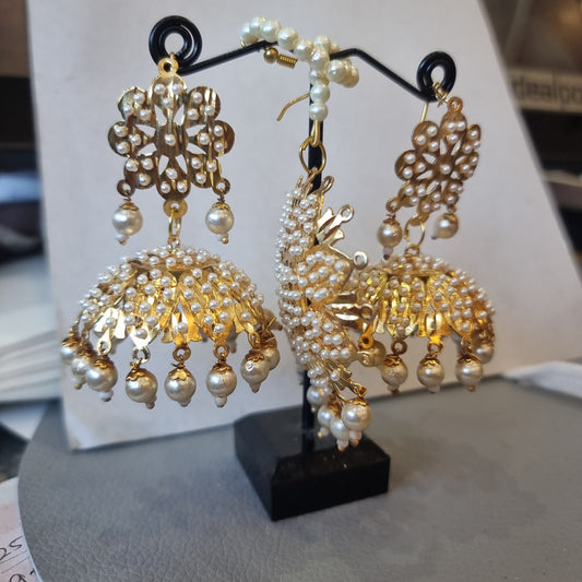 Beautiful designer traditional earing tikkah set