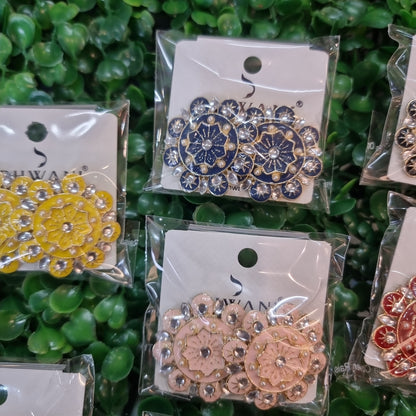 Beautiful designer studs earing