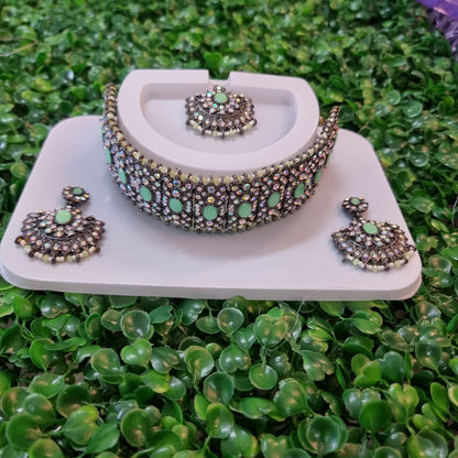 Beautiful designer choker set