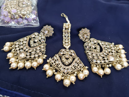 Beautiful designer polki earing tikka/bindi