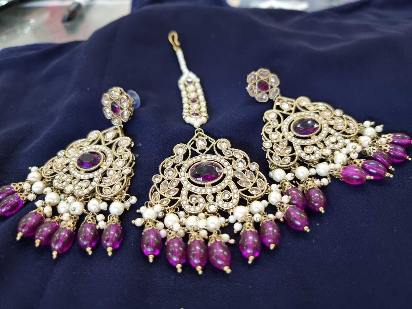 Beautiful designer polki earring tikkah/bindi