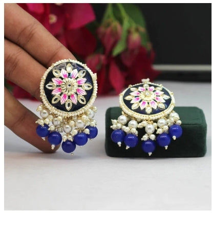 Beautiful designer stud earing