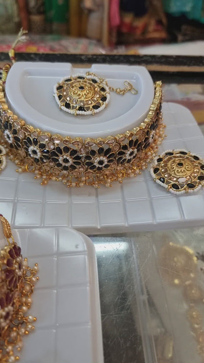 Beautiful designer choker set with stud earings n tikkah