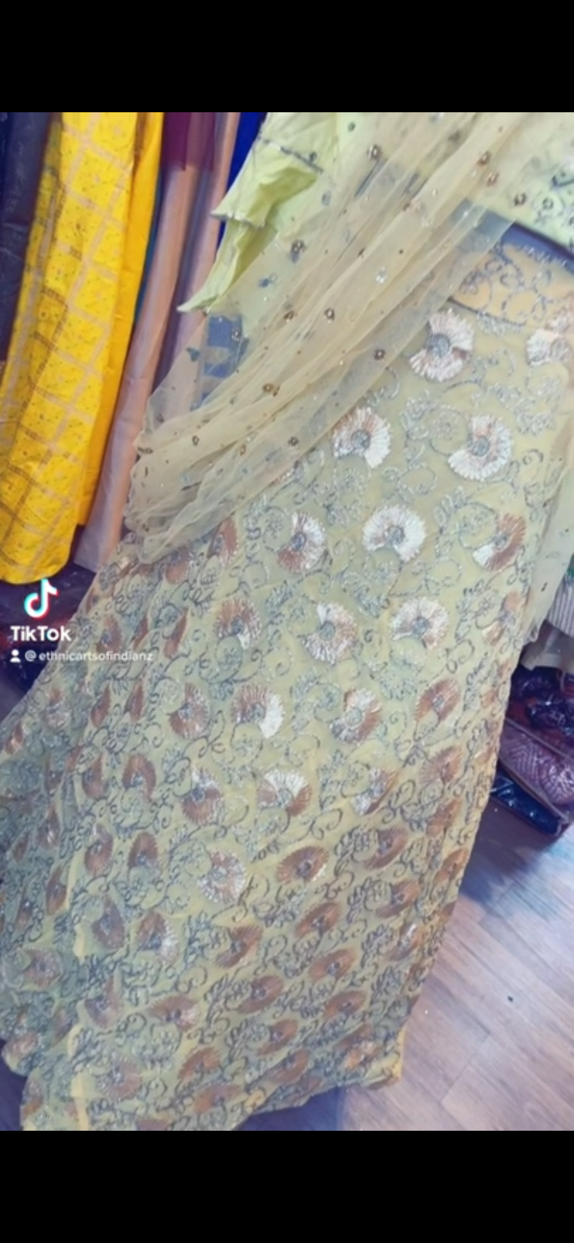 Beautiful designer ready made Lengha choli