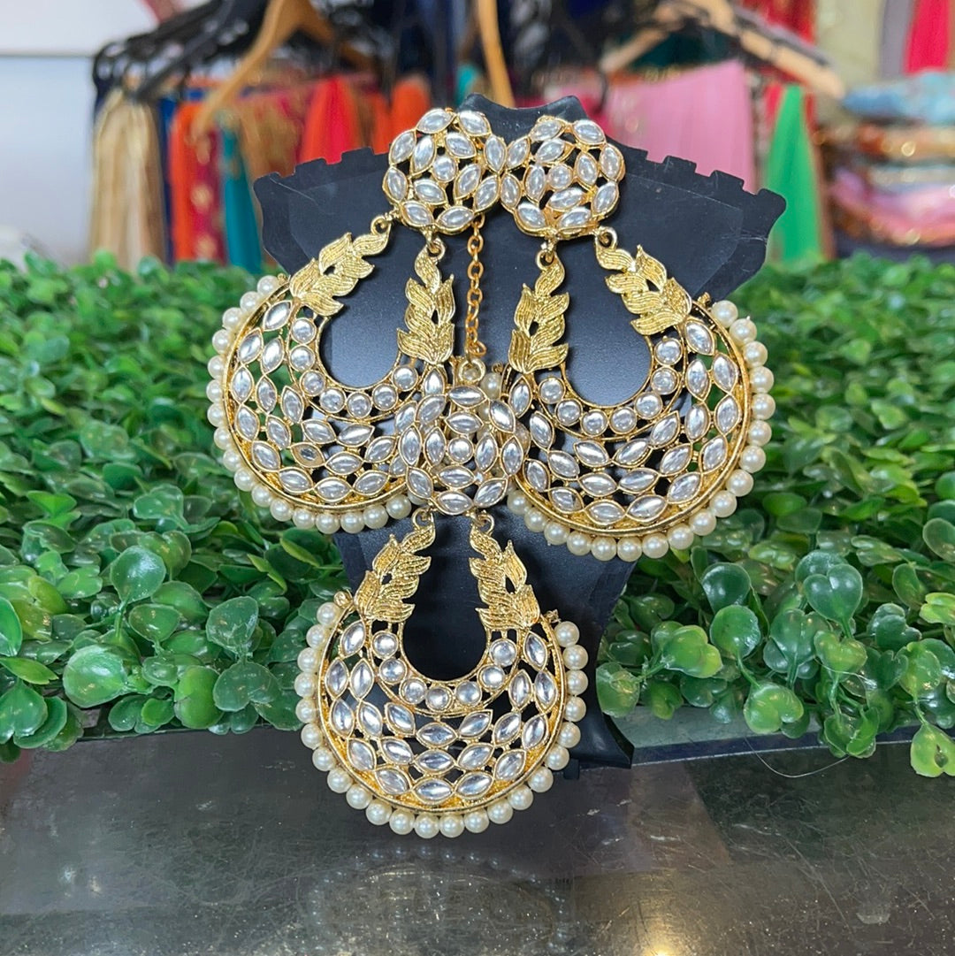 Beautiful designer earing and tikkah set