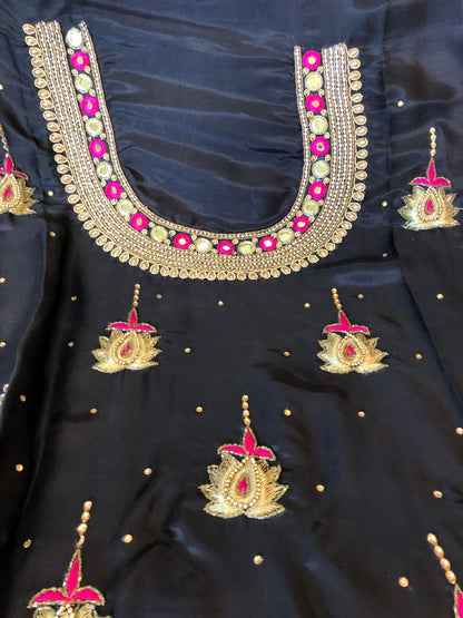 Beautiful designer unstitched punjabi patiala suit